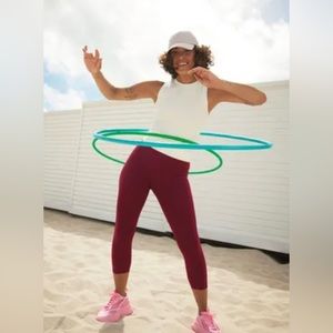 Sculptor Capri Leggings | Hyba x Reitmans | Medium